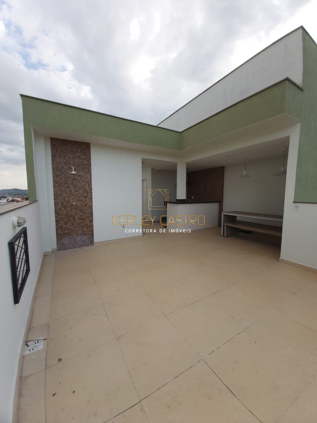 VENDO APARTAMENTO COBERTURA-RECANTO DA SERRA